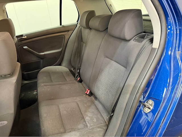 Volkswagen - golf - 1.6 fsi trendline - personenauto - 2004 - afbeelding 5 van  28