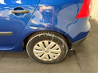 Volkswagen - golf - 1.6 fsi trendline - personenauto - 2004 - afbeelding 15 van  28