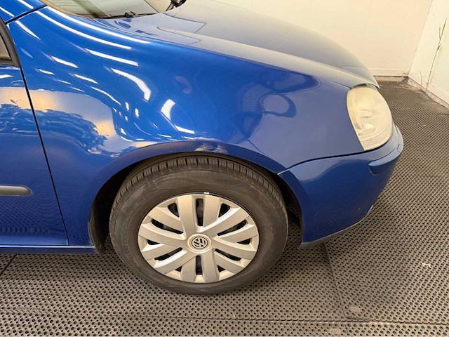 Volkswagen - golf - 1.6 fsi trendline - personenauto - 2004 - afbeelding 16 van  28