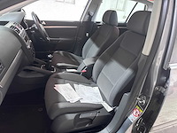 Volkswagen - golf - 1.6 fsi trendline rhd- hfx-81-z- 2007 - afbeelding 2 van  11