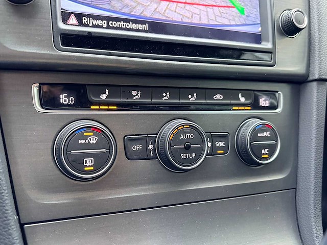 Volkswagen - golf - 1.6 tdi comfortline - nap - 90-zlj-7 - 2013 - afbeelding 3 van  19