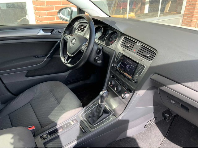 Volkswagen - golf - 1.6 tdi trendline - personenauto - 2013 - afbeelding 2 van  22