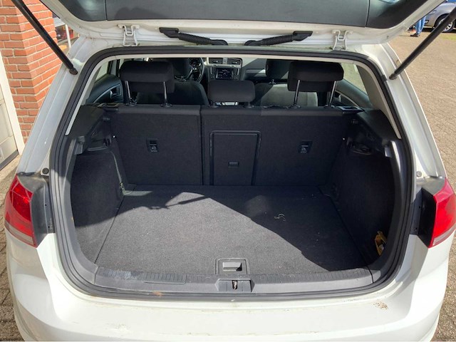 Volkswagen - golf - 1.6 tdi trendline - personenauto - 2013 - afbeelding 9 van  22