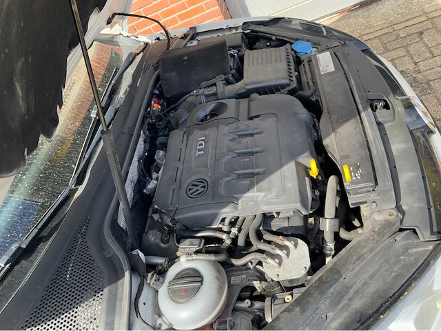 Volkswagen - golf - 1.6 tdi trendline - personenauto - 2013 - afbeelding 11 van  22