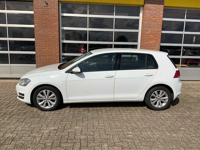 Volkswagen - golf - 1.6 tdi trendline - personenauto - 2013 - afbeelding 12 van  22