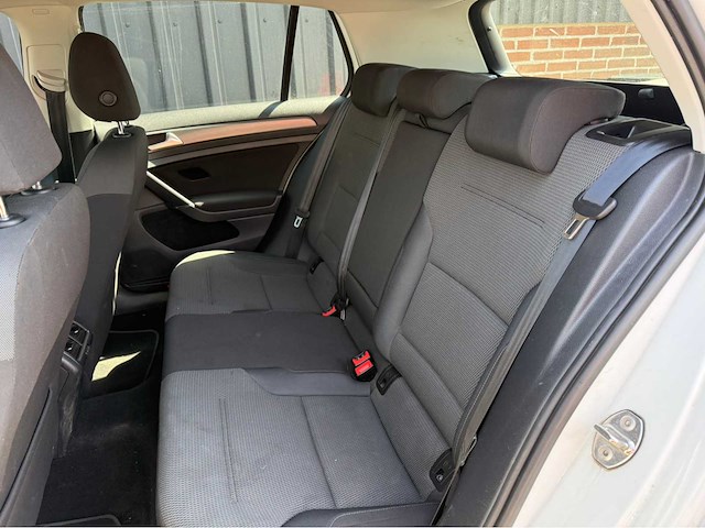 Volkswagen - golf - 1.6 tdi trendline - personenauto - 2013 - afbeelding 6 van  28
