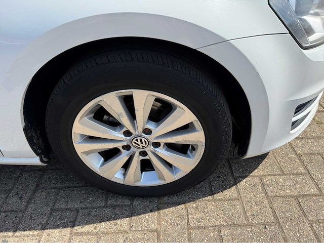 Volkswagen - golf - 1.6 tdi trendline - personenauto - 2013 - afbeelding 15 van  28