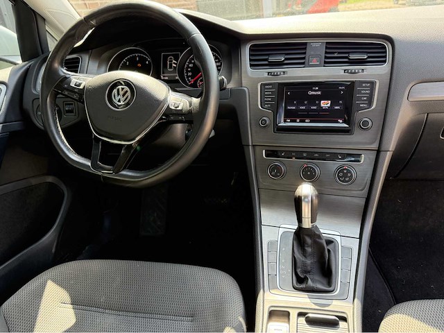 Volkswagen - golf - 1.6 tdi trendline - personenauto - 2013 - afbeelding 28 van  28