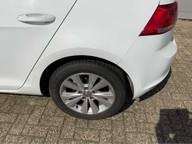 Volkswagen - golf - 1.6 tdi trendline - personenauto - 2013 - afbeelding 17 van  26