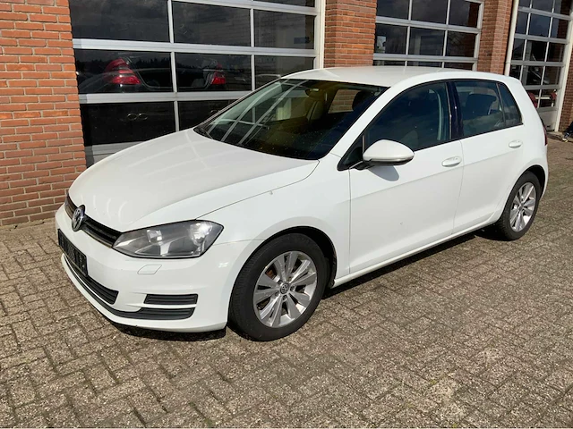 Volkswagen - golf - 1.6 tdi trendline - personenauto - 2013 - afbeelding 1 van  26