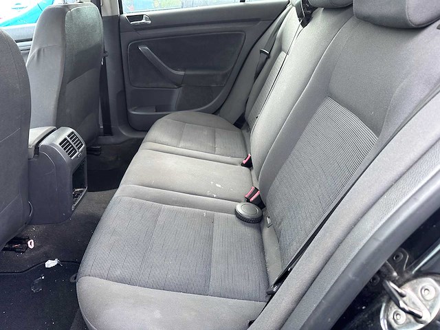 Volkswagen - golf - 1.6 trendline - 49-px-xt- 2005 - afbeelding 2 van  4