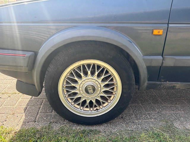 Volkswagen - golf - 1.8 gti inj. - 1989 - classic cars >15 - afbeelding 22 van  34