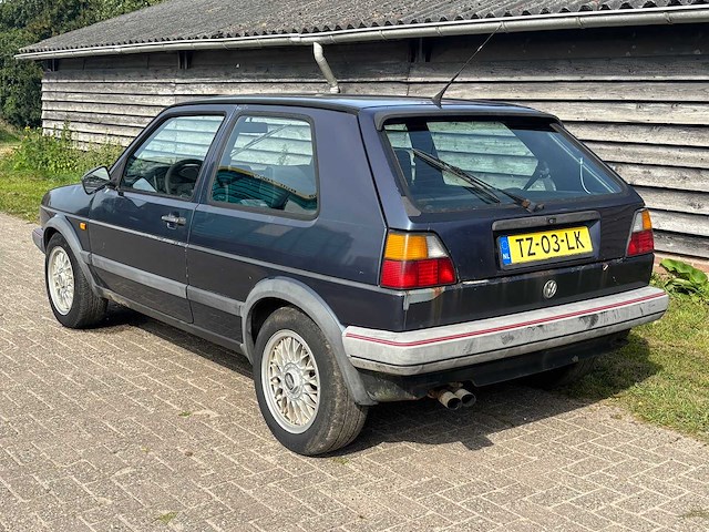 Volkswagen - golf - 1.8 gti inj. - 1989 - classic cars >15 - afbeelding 23 van  34