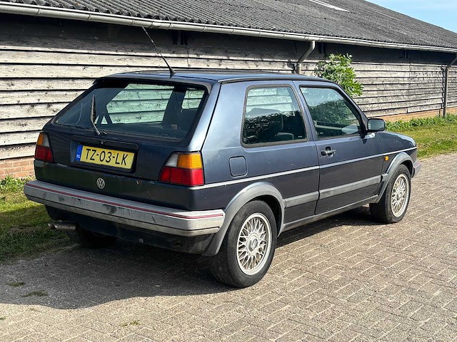 Volkswagen - golf - 1.8 gti inj. - 1989 - classic cars >15 - afbeelding 31 van  34