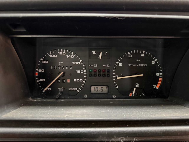Volkswagen - golf - 1.8 inj. - oldtimer - 1989 - afbeelding 4 van  21