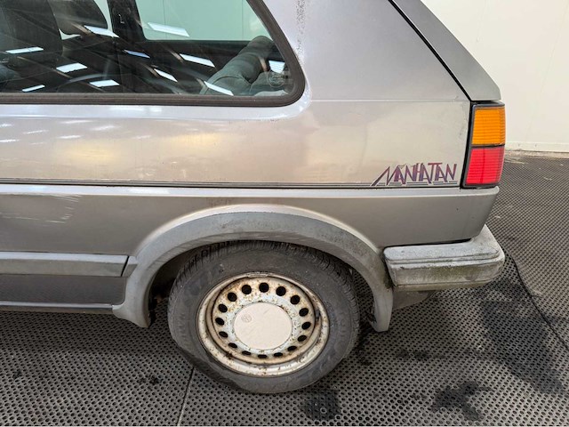 Volkswagen - golf - 1.8 inj. - oldtimer - 1989 - afbeelding 6 van  21