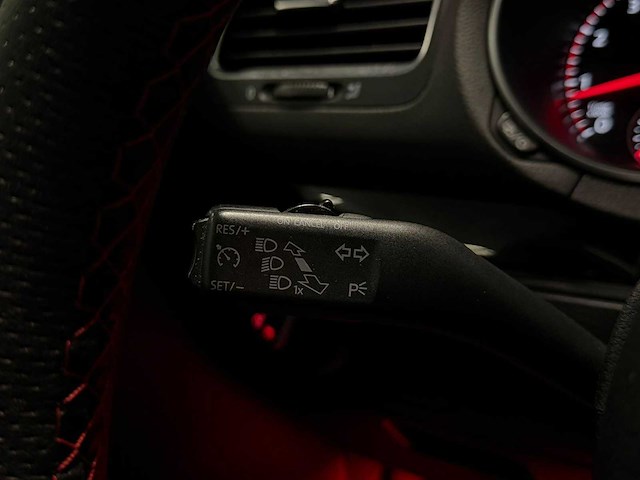 Volkswagen - golf - 2.0 gti 2012 9-xsg-67 iaw - afbeelding 22 van  23