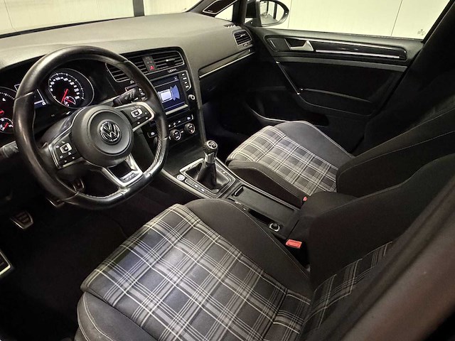 Volkswagen - golf - 2.0 tdi gtd bns ed. - car - 2014|3-xxg-02|iaw - afbeelding 22 van  31