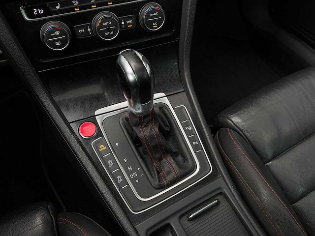 Volkswagen - golf - 2.0 tsi gti perf. - car - 2013|nv-014-g|iaw - afbeelding 16 van  25