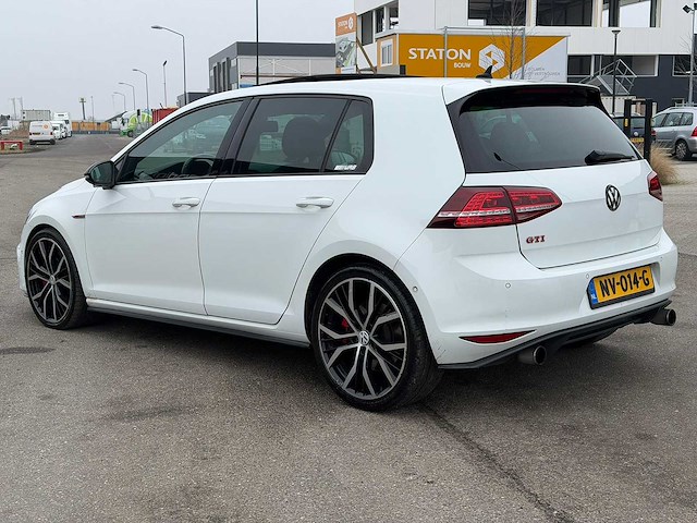 Volkswagen - golf - 2.0 tsi gti perf. - car - 2013|nv-014-g|iaw - afbeelding 12 van  25