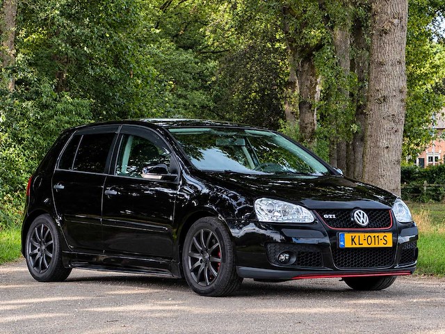 Volkswagen - golf - 2004 - kl-011-s - afbeelding 12 van  18