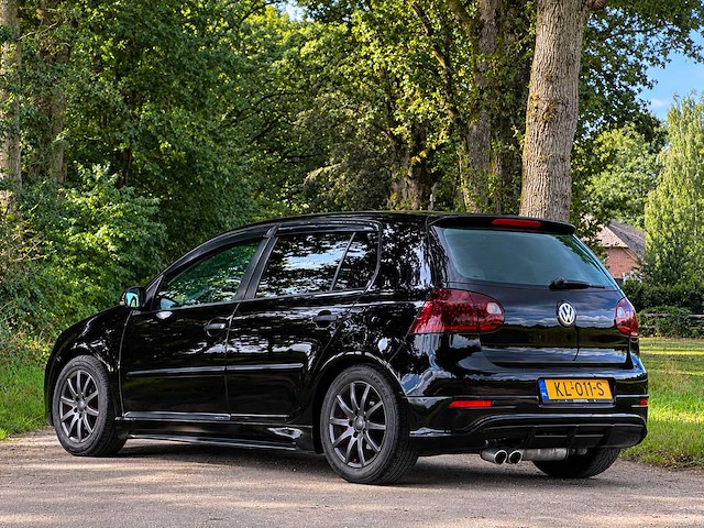 Volkswagen - golf - 2004 - kl-011-s - afbeelding 16 van  18