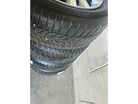 Volkswagen - golf - 8 - car tyre - afbeelding 5 van  11