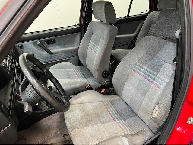 Volkswagen - golf - montana - country - syncro - youngtimer - 1992 - afbeelding 9 van  36