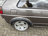 Volkswagen - golf - oldtimer - 1985 - afbeelding 10 van  14