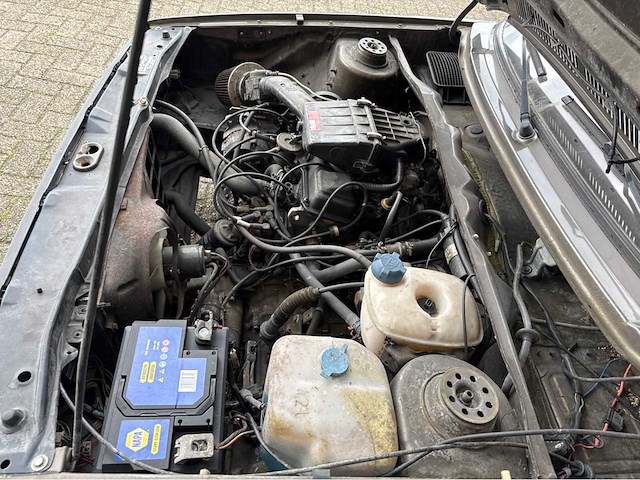 Volkswagen - golf - oldtimer - 1985 - afbeelding 9 van  27