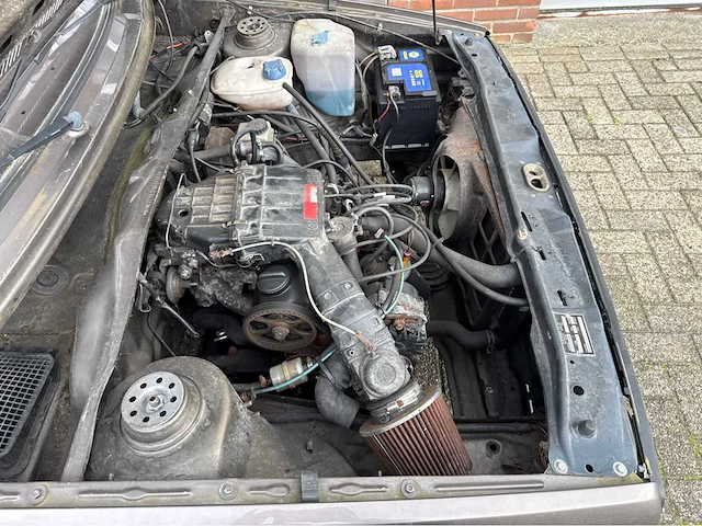 Volkswagen - golf - oldtimer - 1985 - afbeelding 10 van  28
