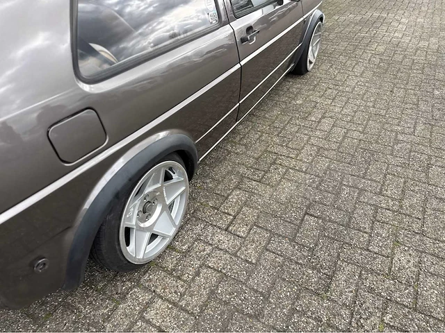 Volkswagen - golf - oldtimer - 1985 - afbeelding 10 van  21