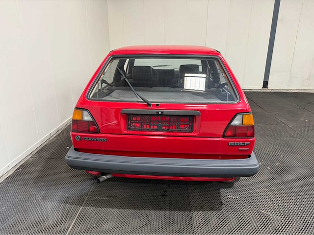 Volkswagen - golf - oldtimer - 1987 - afbeelding 4 van  33