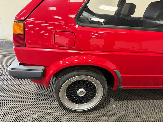 Volkswagen - golf - oldtimer - 1987 - afbeelding 26 van  33