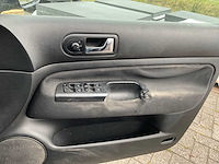 Volkswagen - golf - personenauto - afbeelding 6 van  24