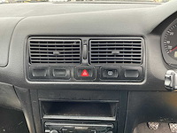 Volkswagen - golf - personenauto - afbeelding 11 van  24