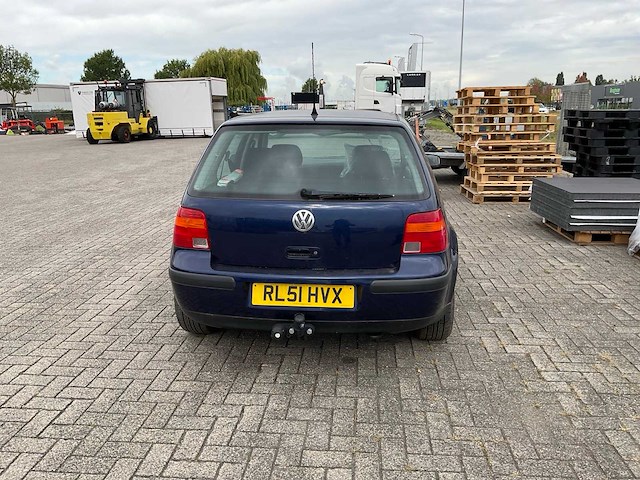 Volkswagen - golf - personenauto - afbeelding 19 van  24