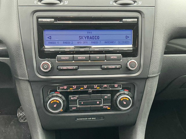 Volkswagen - golf - personenauto - afbeelding 5 van  17