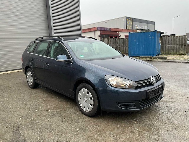 Volkswagen - golf - personenauto - afbeelding 11 van  17