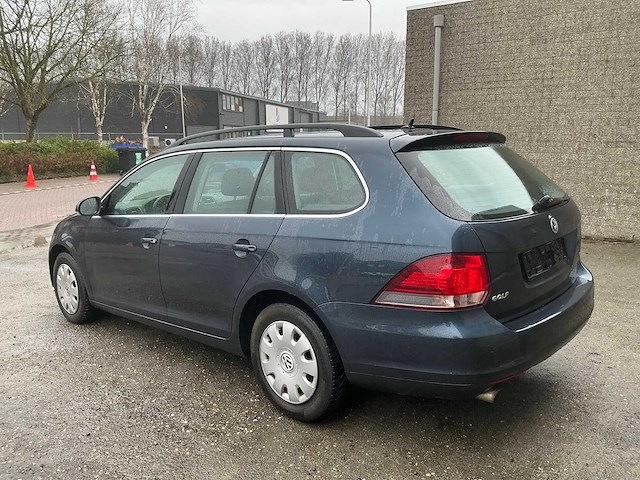 Volkswagen - golf - personenauto - afbeelding 15 van  17