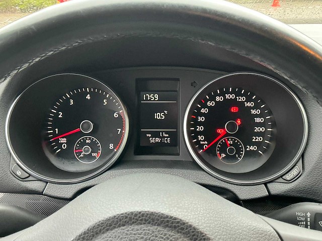 Volkswagen - golf - personenauto - afbeelding 4 van  17