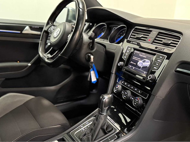 Volkswagen - golf - r - 300pk - personenauto - 2014 - afbeelding 9 van  34