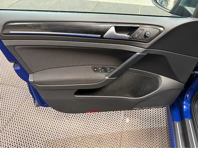 Volkswagen - golf - r - 300pk - personenauto - 2014 - afbeelding 24 van  34