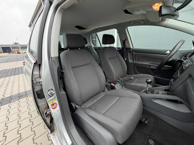 Volkswagen - golf 1.6 fsi turijn - personenauto - 2005 - afbeelding 10 van  28
