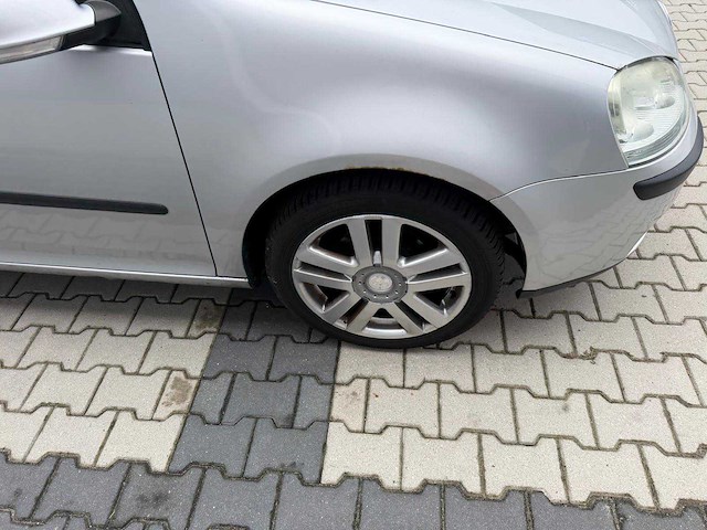 Volkswagen - golf 1.6 fsi turijn - personenauto - 2005 - afbeelding 28 van  28
