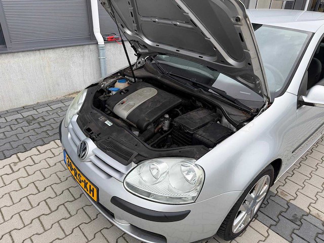 Volkswagen - golf 1.6 fsi turijn - personenauto - 2005 - afbeelding 16 van  28