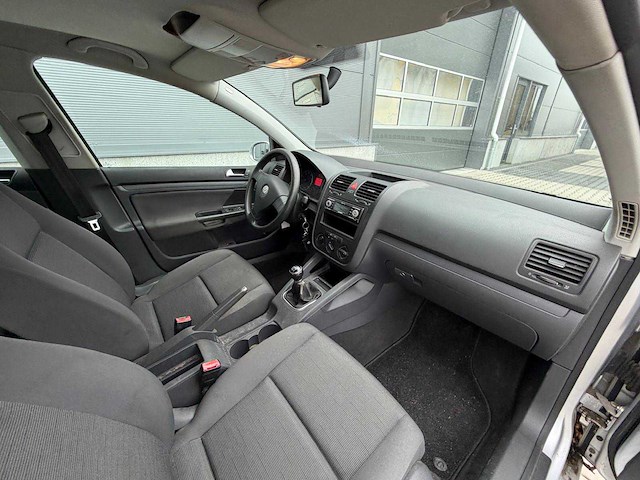 Volkswagen - golf 1.6 fsi turijn - personenauto - 2005 - afbeelding 26 van  28