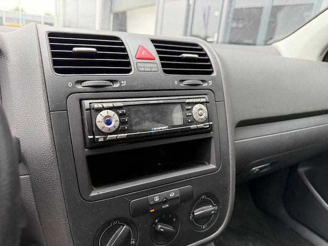 Volkswagen - golf 1.6 fsi turijn - personenauto - 2005 - afbeelding 9 van  28