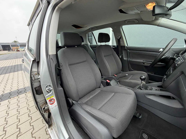 Volkswagen - golf 1.6 fsi turijn - personenauto - 2005 - afbeelding 10 van  28