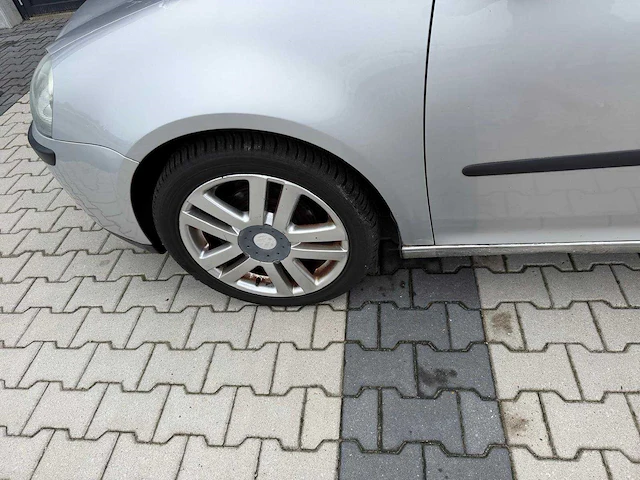 Volkswagen - golf 1.6 fsi turijn - personenauto - 2005 - afbeelding 16 van  28